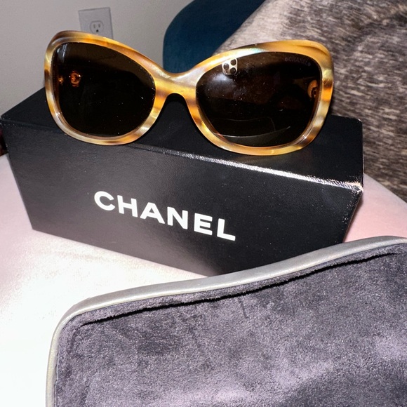 CHANEL Women's Brown Sunglasses - Picture 1 of 9